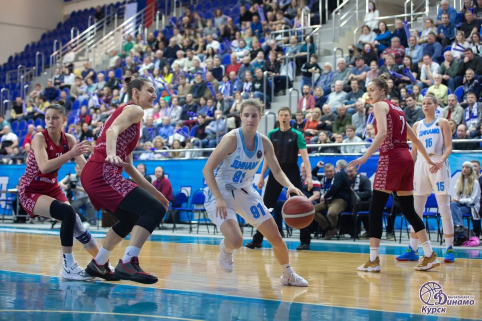 Russie : Ekaterinbourg qualifié dans la douleur pour la finale, Koursk en sursis