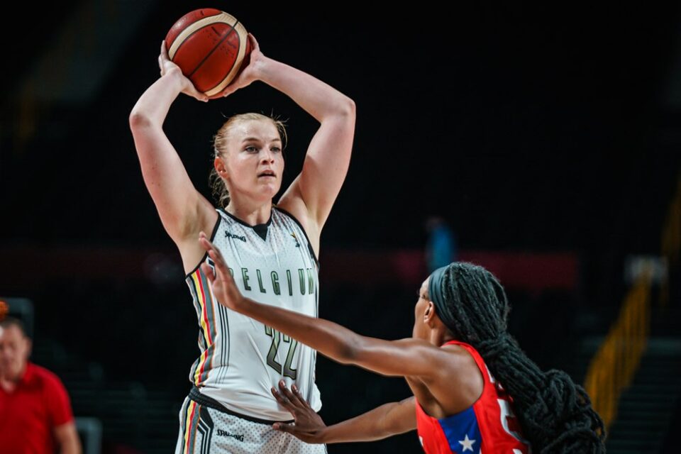 Hanne MESTDAGH (Belgique) prend sa retraite internationale