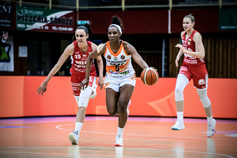 Turquie : Nesibe Aydin recrute une ailière US et conserve une meneuse d’expérience