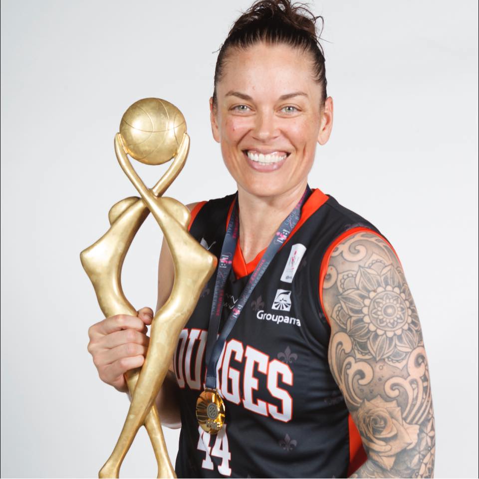 Kristen MANN met un terme à sa carrière !