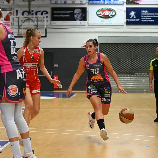 NF1 poule A : Roanne s’en tire bien, Orly déjà victorieux