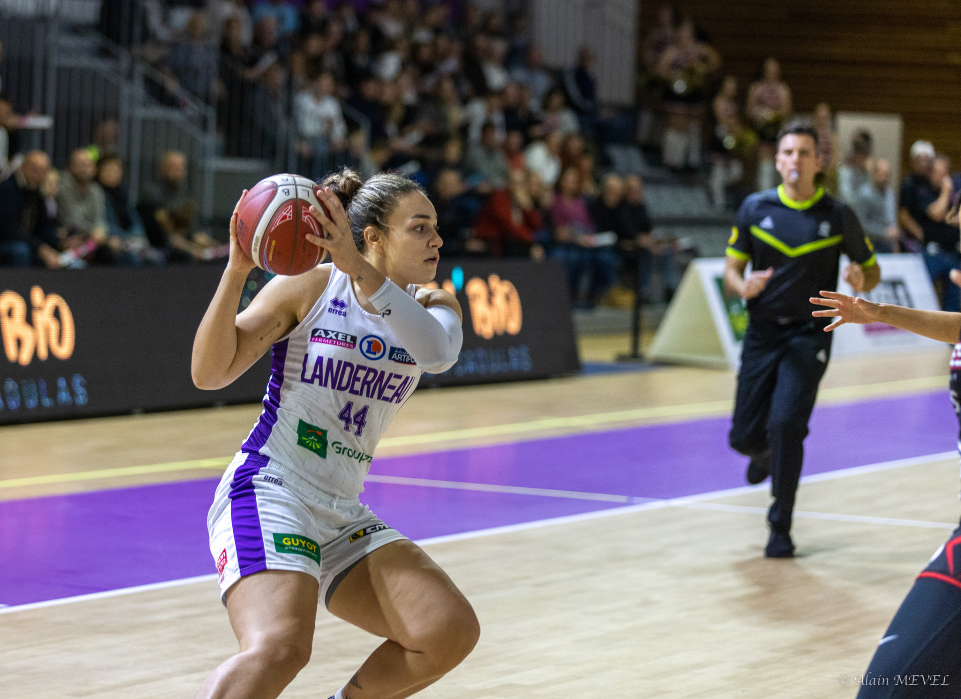LFB : Villeneuve d’Ascq met fin à l’invincibilité du BLMA, Landerneau Bretagne Basket retrouve le sourire
