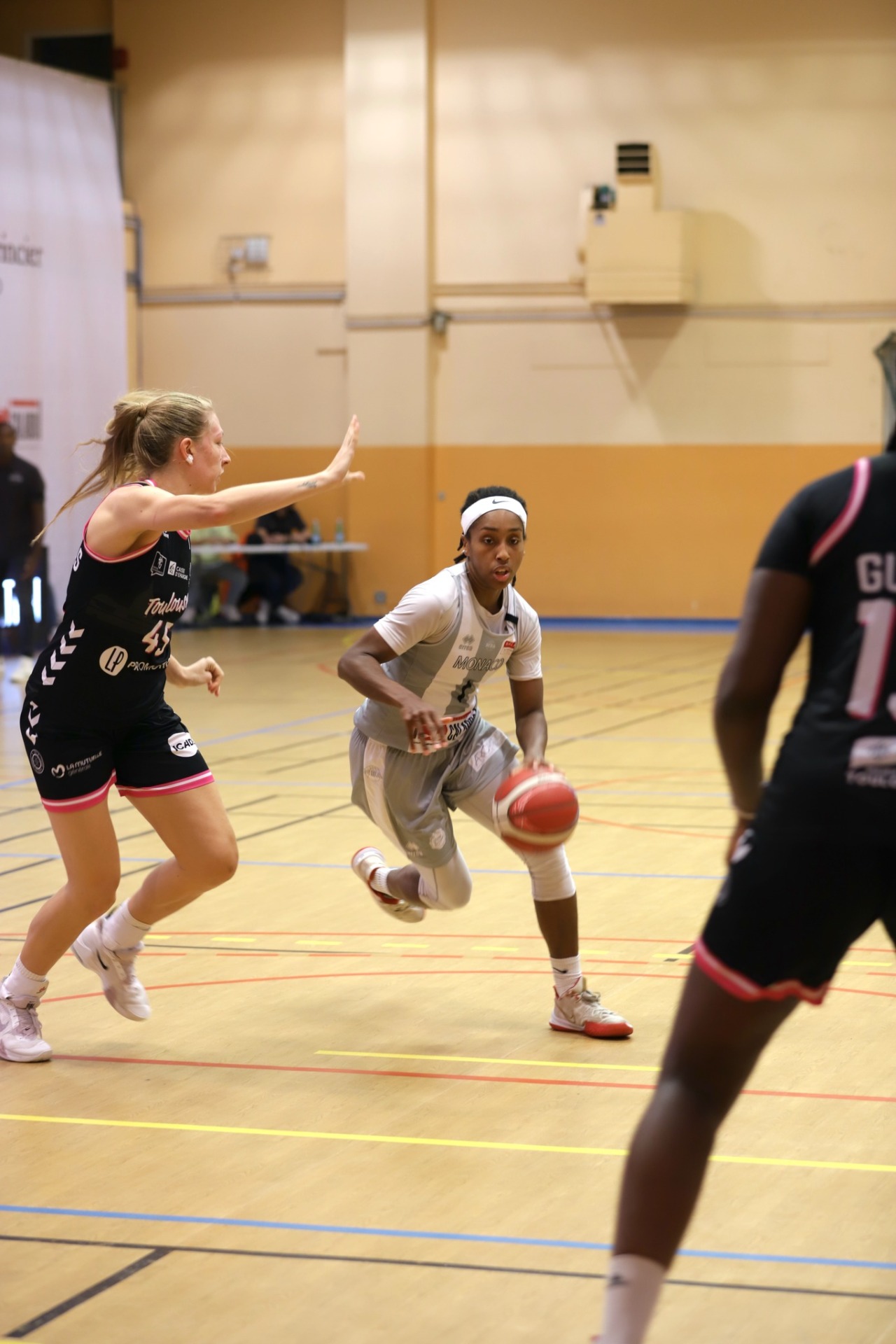 Coupe de France : Monaco B. A. fait tomber Charleville-Mézières, Angers fait craquer le BLMA sur la fin