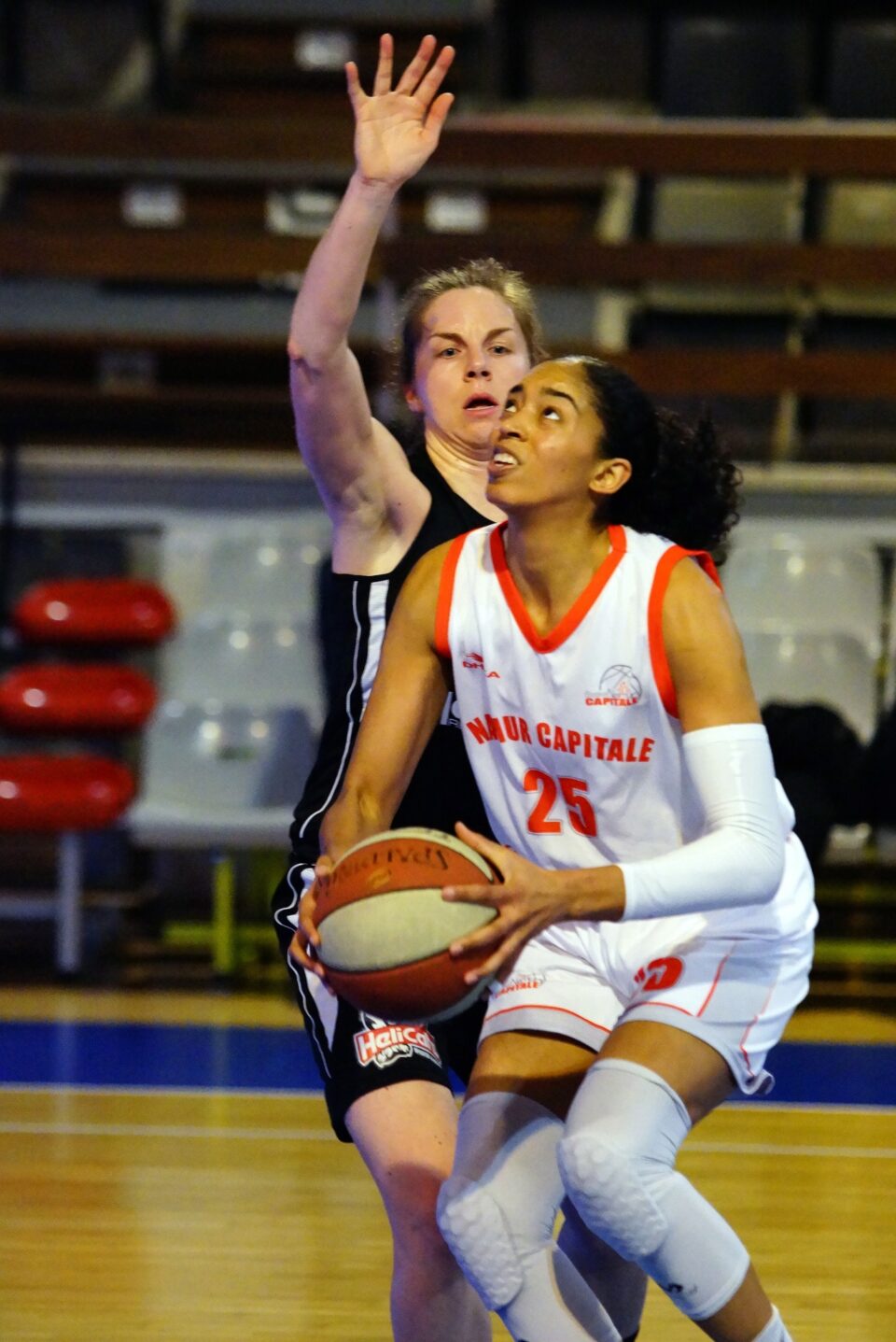 Belgique : Namur se met à jour de belle manière, Charleroi retrouve le chemin de la victoire