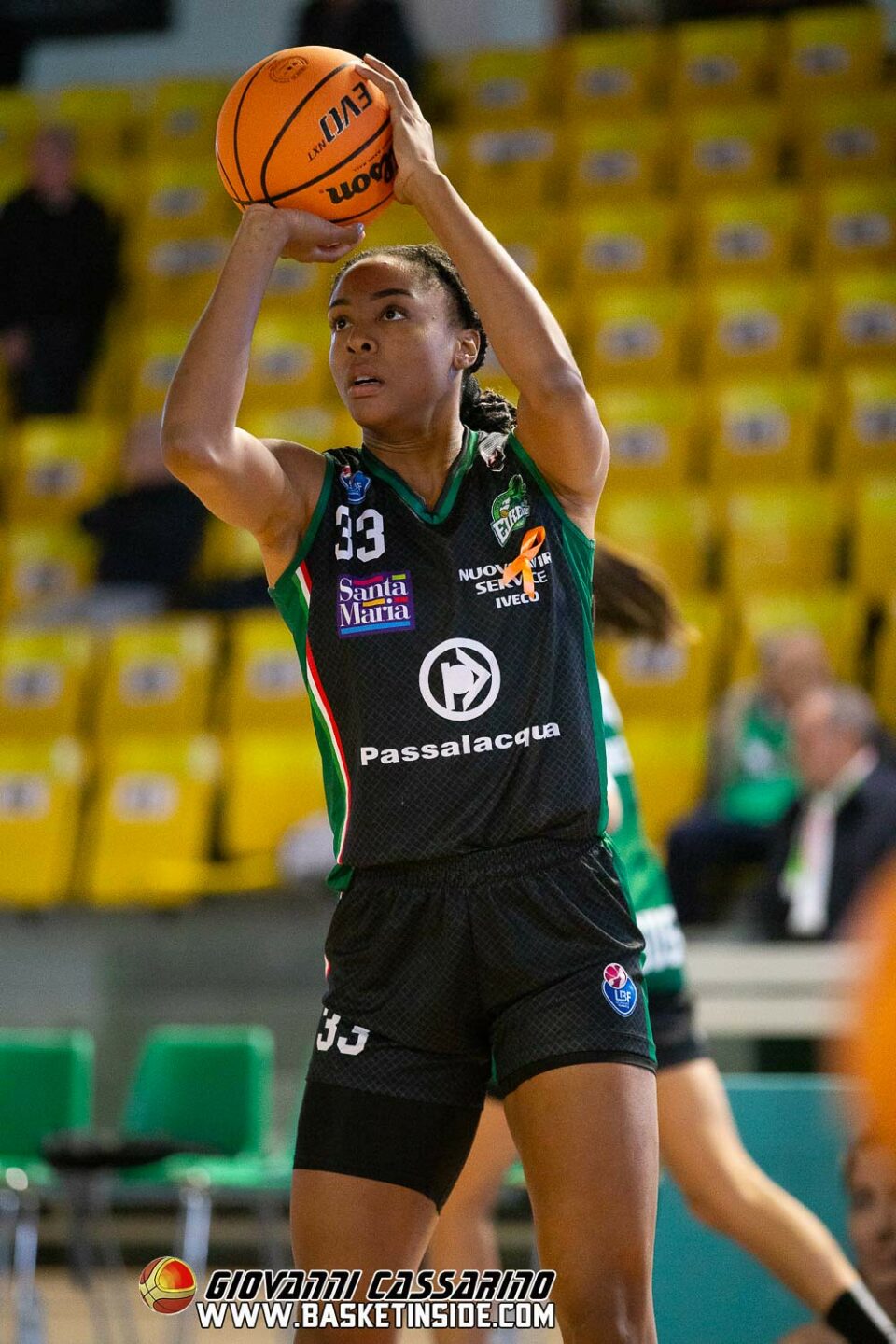 WNBA : Chicago se renforce encore pour son camp d’entraînement, Connecticut fait appel à une internationale canadienne