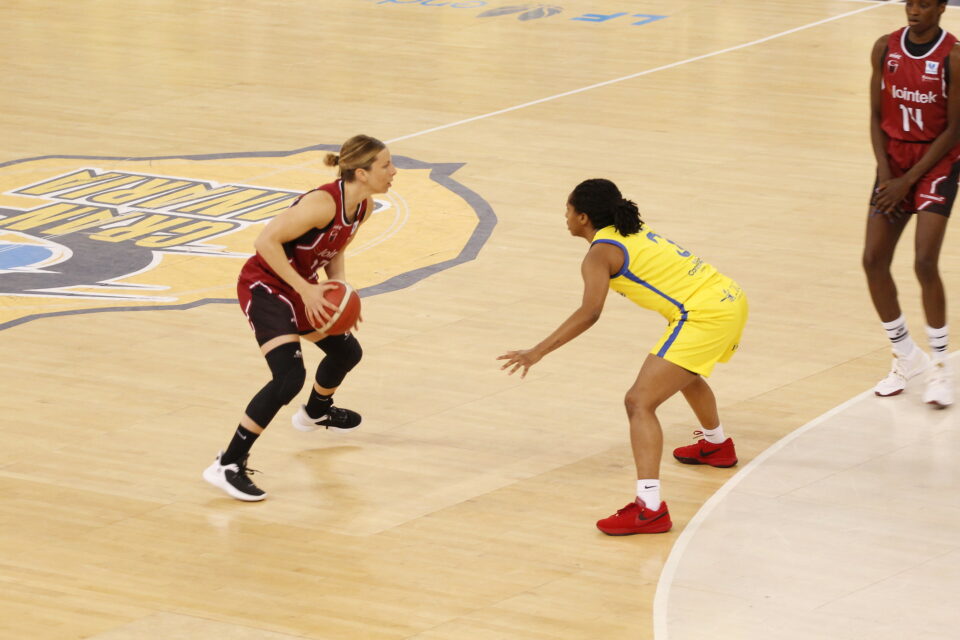 Espagne : Une ex-Villeneuvoise mènera le jeu de Gérone, Ensino Lugo continue de se renforcer