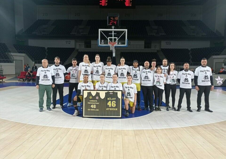 Turquie : L&rsquo;équipe de Cankaya a rendu un bel hommage sur le terrain à sa joueuse disparue, Fenerbahçe et le C. B. K. Mersin continuent d&rsquo;avancer