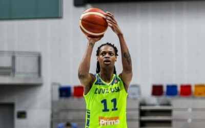Rép. Tchèque : Valériane AYAYI et les Pragoisesatomisent le Zabiny Brno, la seule équipe susceptible de les empêcher de glaner un nouveau titre