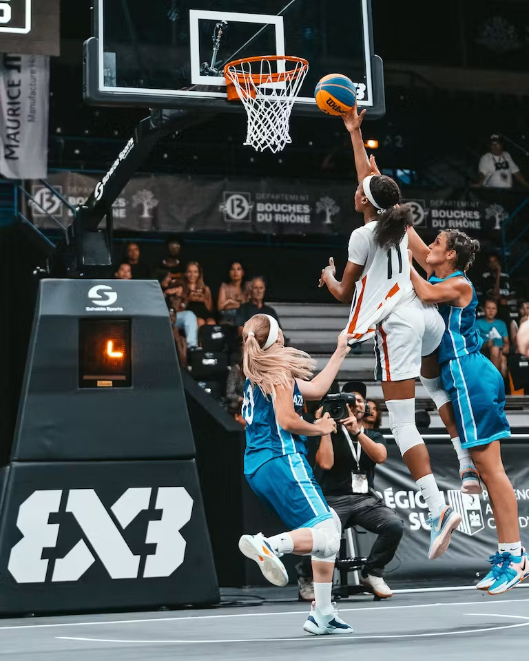 Women’s Series Marseille : La France contre la France U24 pour une place en demi finale.