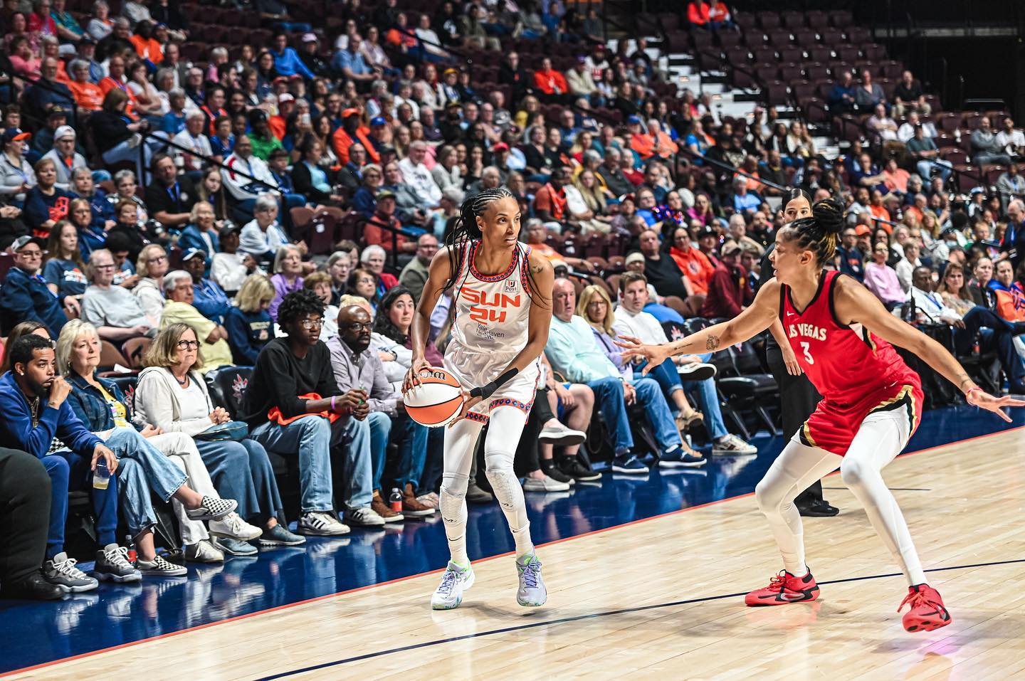 WNBA : Une de chute pour Las Vegas, Chicago gagne en prolongation, Seattle ouvre son compteur
