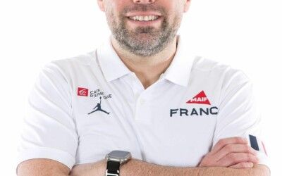 Yann JULIEN nominé pour le titre de Manager Sportif de la saison 2022-2023 !