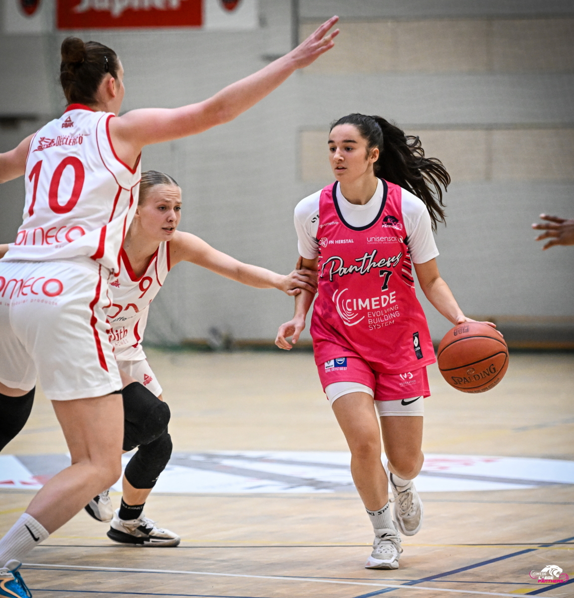 Belgique : Namur joue encore avec le feu, Liège enchaîne et Courtrai s’impose d’un souffle