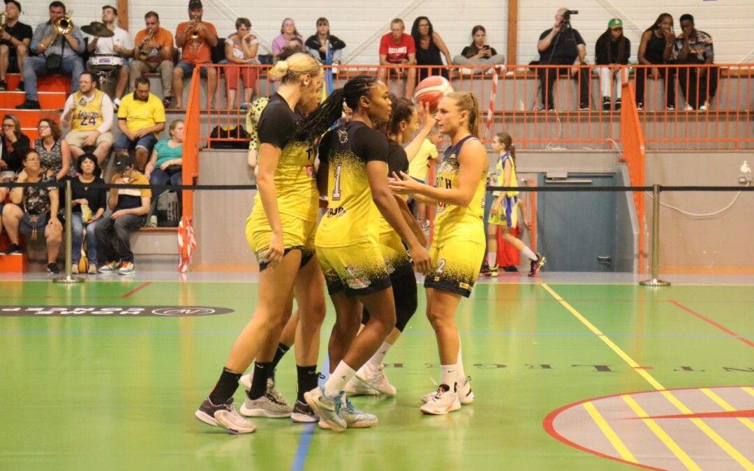 NF1 poule B : Trois équipes restent en embuscade du leader