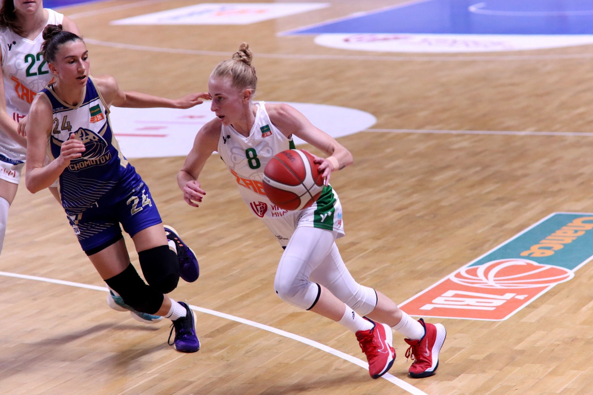 Rép. Tchèque : Nouvelle victoire écrasante des Filles de la Capitale malgré la blessure de Valériane VUKOSAVLJEVIC