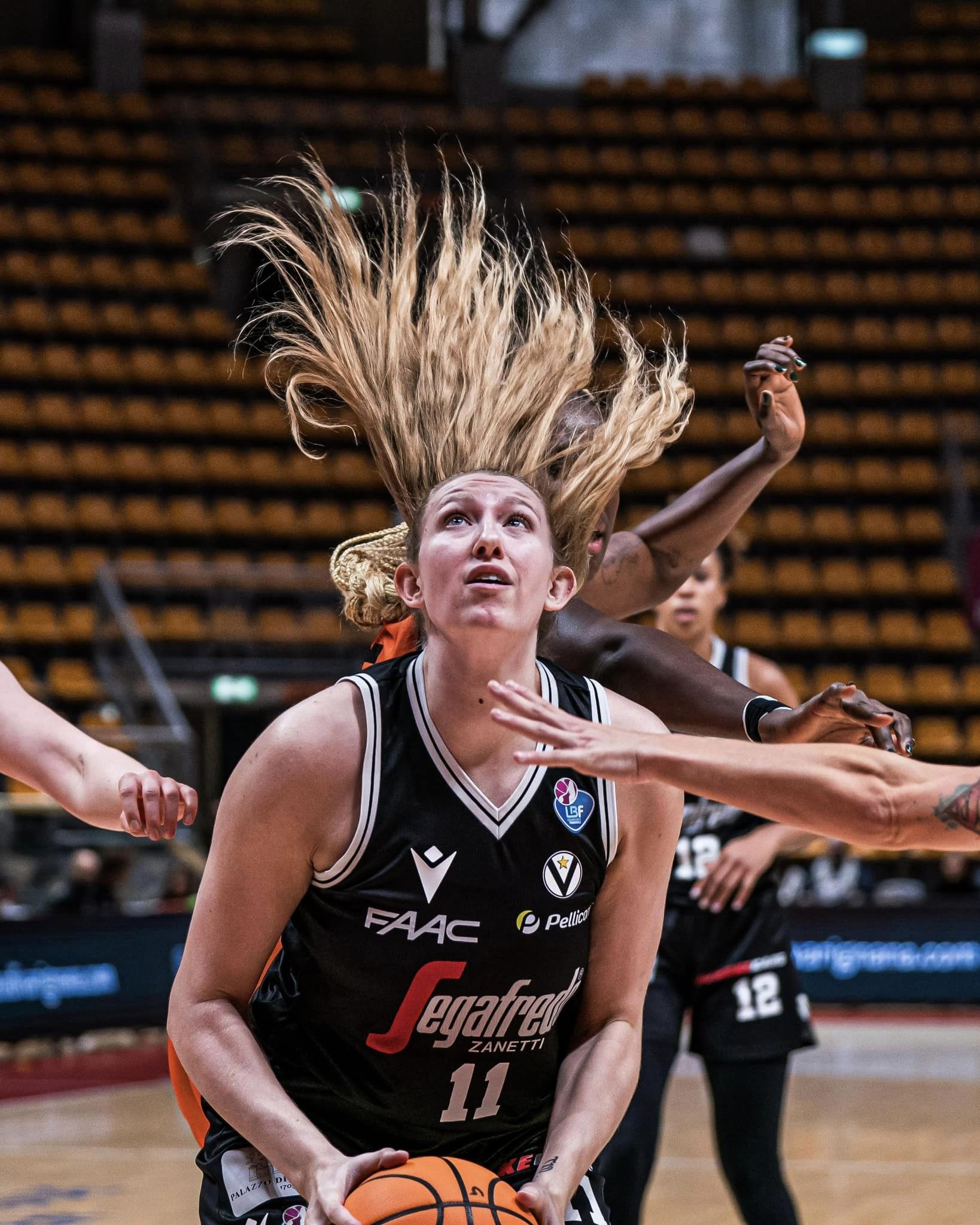 Italie : Venise toujours invaincue, Bologne à nouveau dauphin, mais avec un match de plus que ses poursuivants