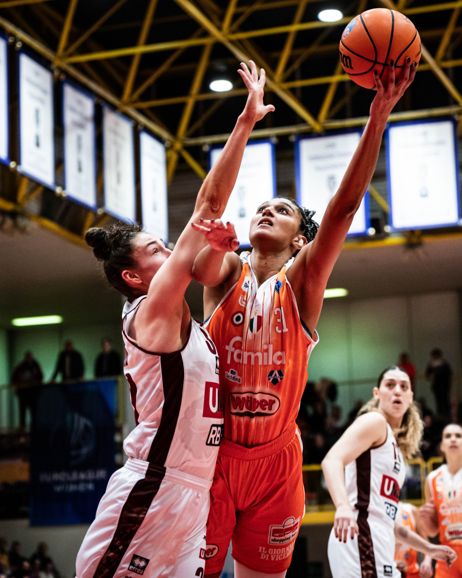 Italie : Venise prend l’eau à Schio et subit sa 1ère défaite de la saison, mais garde ses distances avec son vainqueur et les Bolonaises