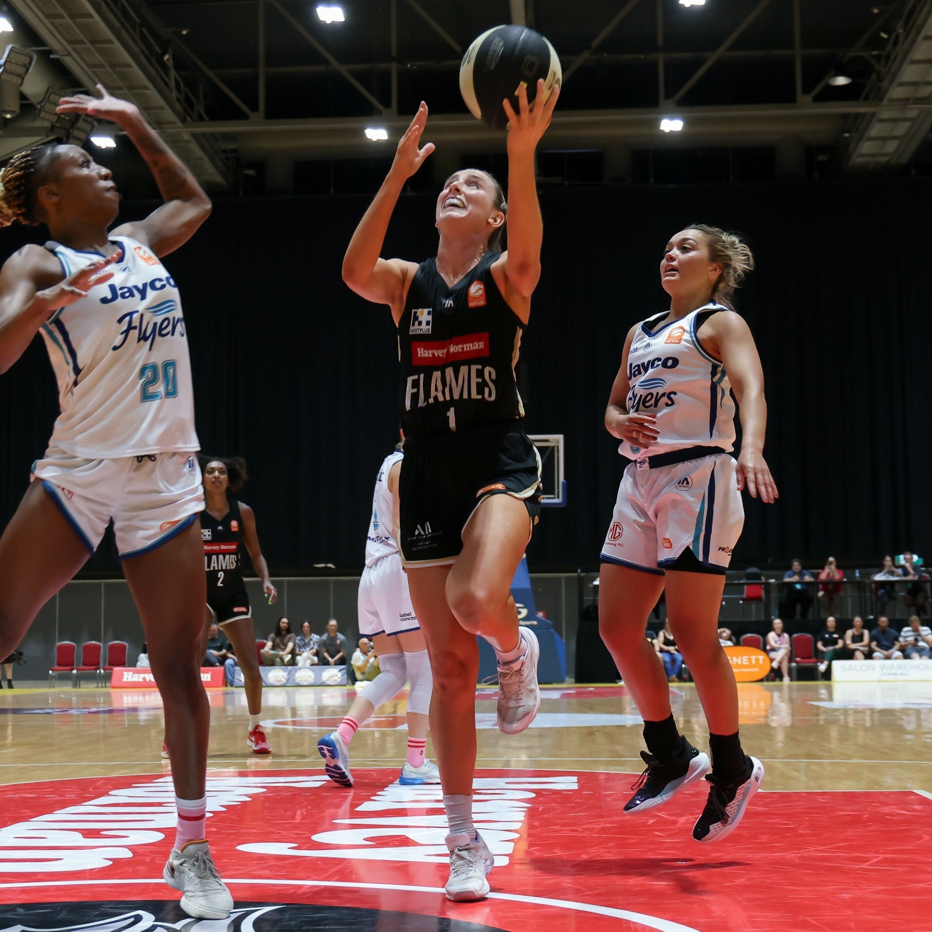 Espagne : Gérone se renforce à l’aile