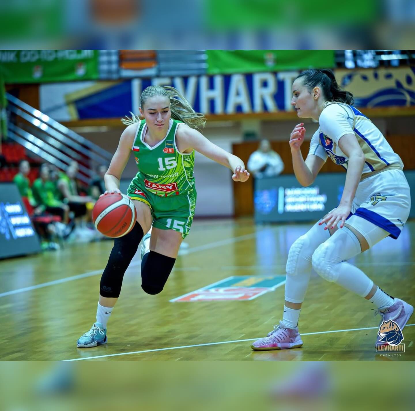 Rép. Tchèque : Cinq manches ont été nécessaires pour le K.P. Tany Brno et le Hradec Kralové pour rejoindre les demi-finales