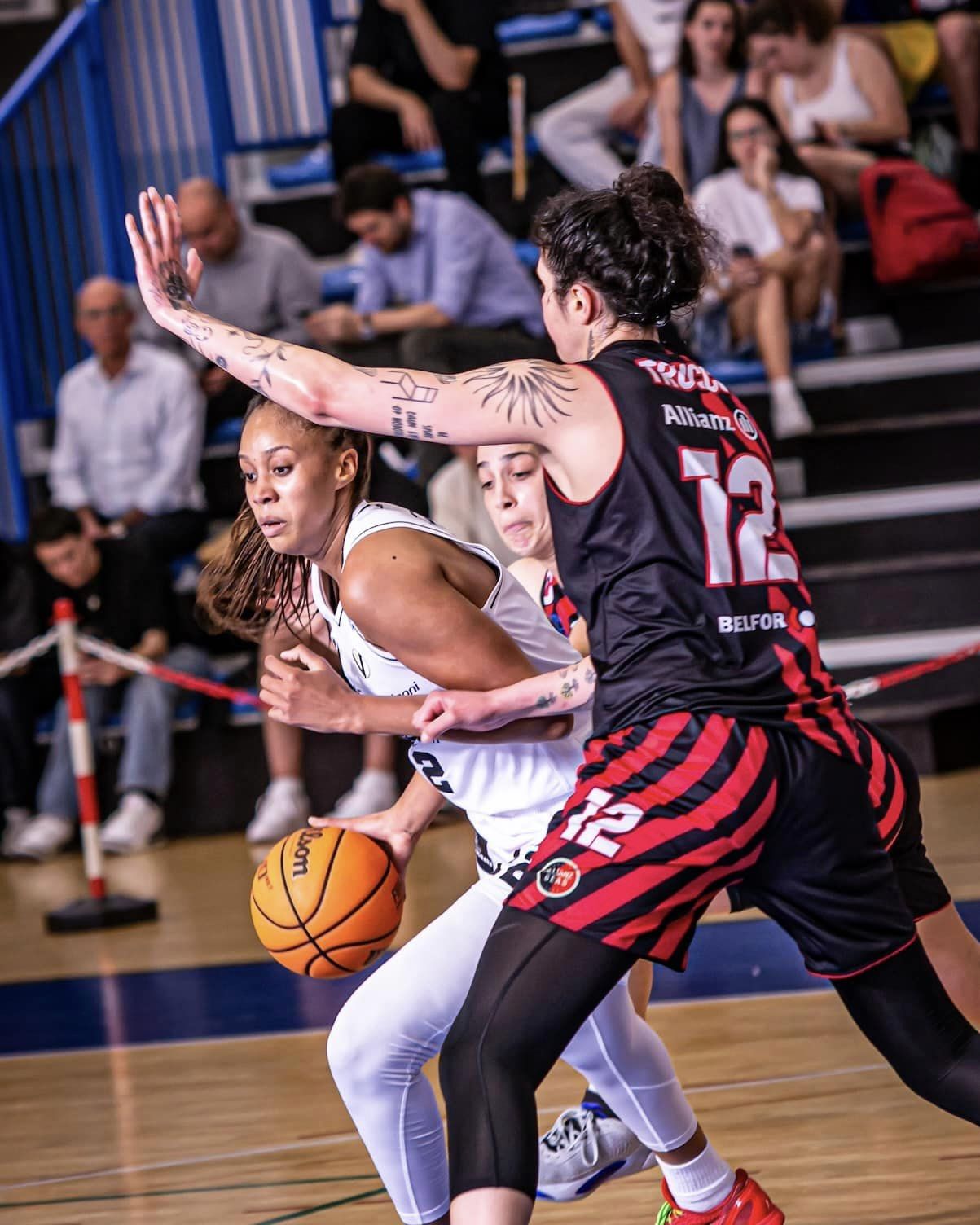 Italie : A une journée de la fin de la saison régulière, seul Schio, avec un match en retard, peut encore détrôner Venise de la 1ère place, avec Rome comme arbitre