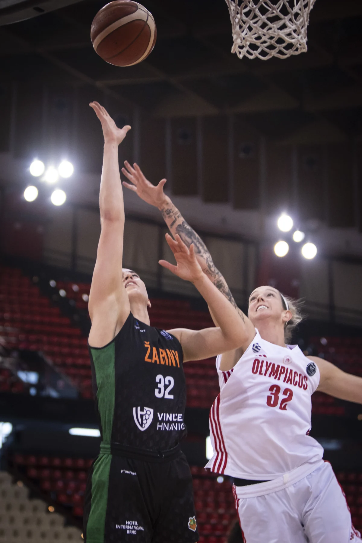 Rép. Tchèque : Duel d’artilleuses, à distance, entre les Filles de la Capitale et les joueuses du Zabiny, avant leur prometteur duel réel du 24 novembre