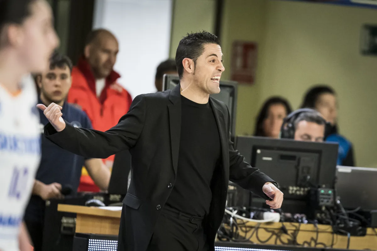 Turquie : Victor LAPEÑA n’est plus le coach du C. B. K. Mersin