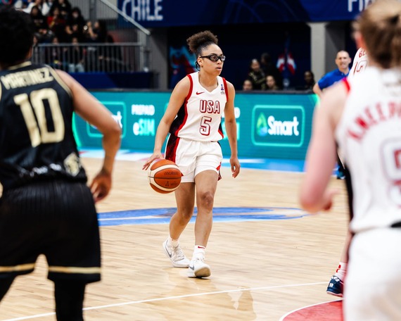 https://www.postup.fr/wp-content/uploads/2025/06/2025_Olivia-MILES_Etats-Unis-vs-Colombie_Americup_phase-de-poules_source-FIBA.jpg