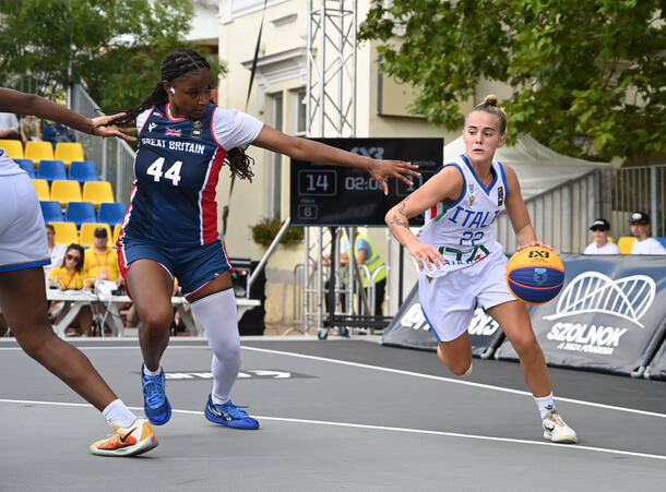 https://www.postup.fr/wp-content/uploads/2025/07/2025_Giorgia-PALMIERI_Parker-HILL_Italie-vs-Grande-Bretagne_nations-league-U23_source-FIBA-3-3.jpg