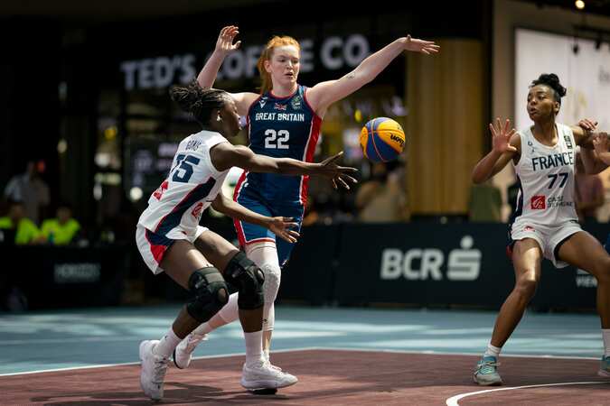 https://www.postup.fr/wp-content/uploads/2025/07/2025_Vaciana-GOMIS_Samantha-PEYTOUR_France-vs-Grande-Bretagne_Nations-League_U23_3-3_source-FIBA.jpg