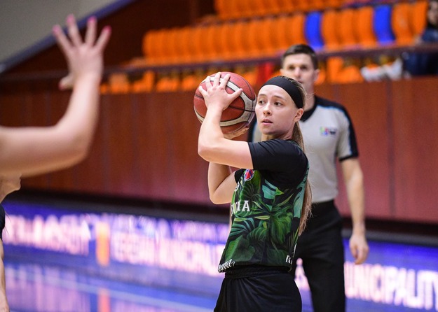https://www.postup.fr/wp-content/uploads/2025/08/2024-2025_Sara-SCALIA_Campobasso_Eurocoupe_source-FIBA.jpg