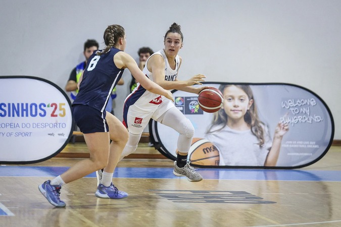 https://www.postup.fr/wp-content/uploads/2025/08/2025_Charlotte-ABRAHAM_France-vs-Slovenie_Euro-U20_phase-de-poules_source-FIBA.jpg
