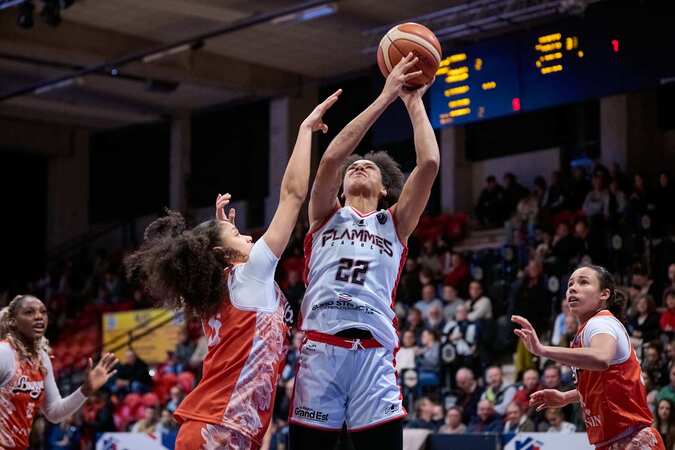 Euroligue Deuxième Tour : Basket Landes sérieux, Bourges chute dans les Ardennes