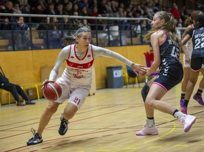 Ligue 2 : Duels des extrêmes et lutte pour le maintien éventuellement décisive