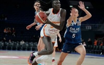 Turquie : Deux équipes stambouliotes ont bien lancé leur demi-finale