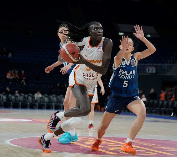 Turquie : Deux équipes stambouliotes ont bien lancé leur demi-finale