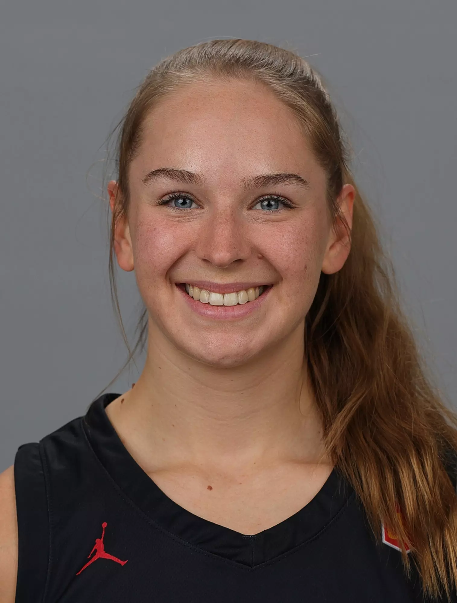 https://www.postup.fr/wp-content/uploads/2026/07/Amelie-COLLIN-Calgary_Dinos-Athletics.webp