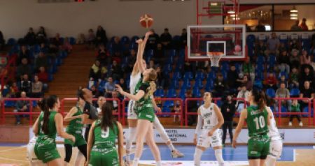 Zabiny Brno Dominates Valosun in Czech Women's Basketball League Derby
